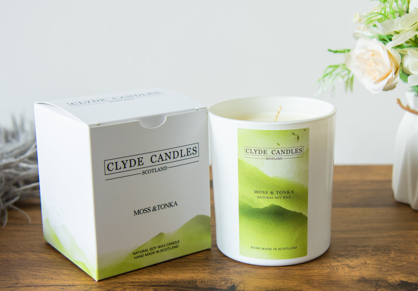 Moss & Tonka Gift Box Candle - Large Glass Clyde Candles, luxury vegan candles, scottish made gifts