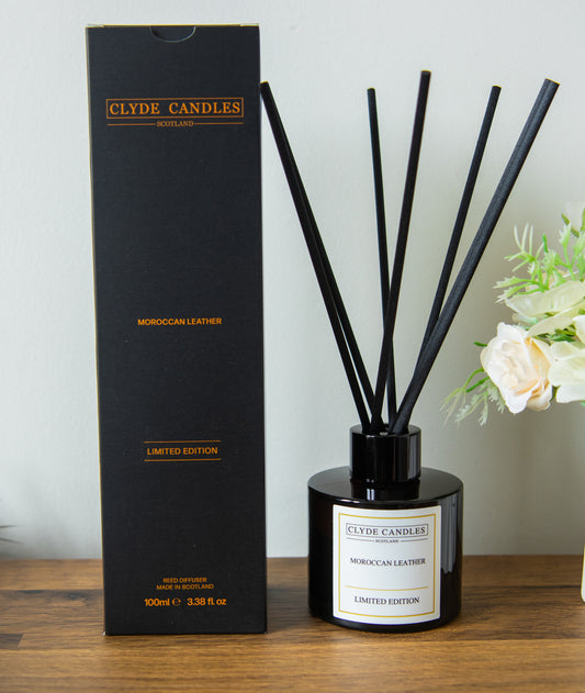 Moroccan Leather Reed Diffuser - Clyde Candles, Luxury Diffuser Oil with a Set of 7 Fibre Sticks, 100ml, Best Aroma Scent for Home, Kitchen, Living Room, Bathroom. Fragrance Diffusers set with sticks