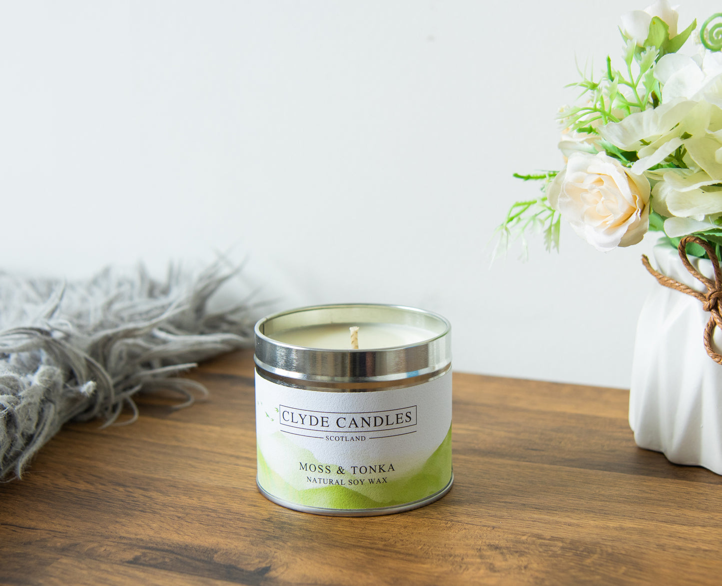 moss and tonka Candle Tin, Natural soy wax, Scottish Luxury Gift Candles, Clyde Candles
