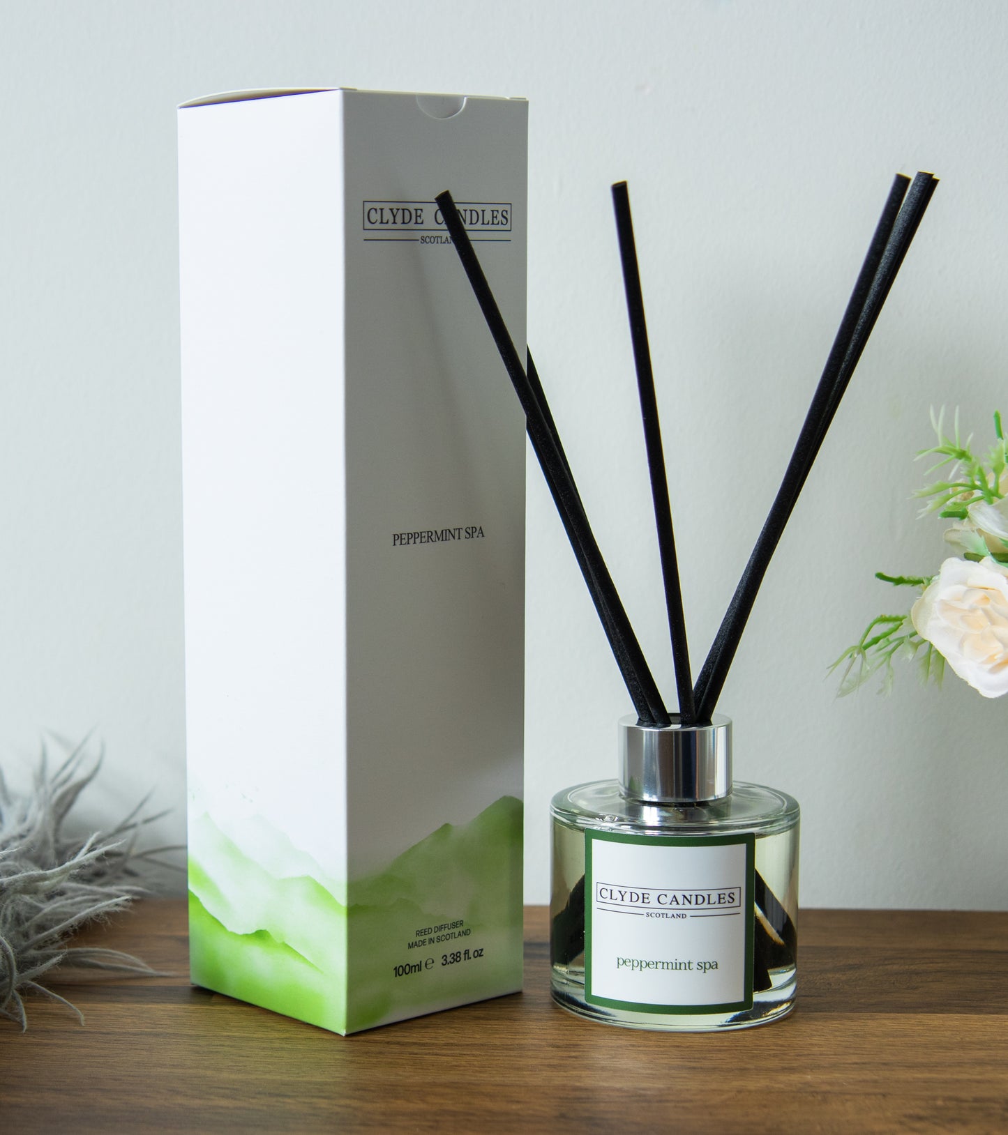 Peppermint Spa Reed Diffuser - Clyde Candles, Luxury Diffuser Oil with a Set of 7 Fibre Sticks, 100ml, Best Aroma Scent for Home, Kitchen, Living Room, Bathroom. Fragrance Diffusers set with sticks