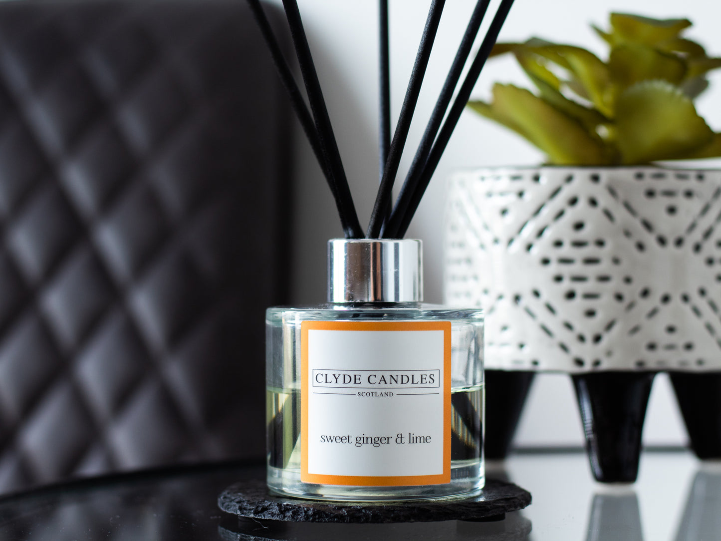 Sweet Ginger & Lime Reed Diffuser - Clyde Candles, Luxury Diffuser Oil with a Set of 7 Fibre Sticks, 100ml, Best Aroma Scent for Home, Kitchen, Living Room, Bathroom. Fragrance Diffusers set with sticks