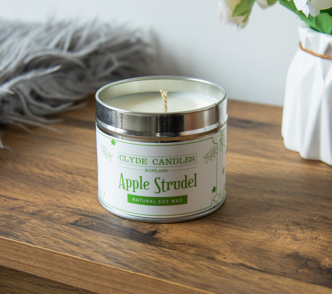 Apple strudel candle tin