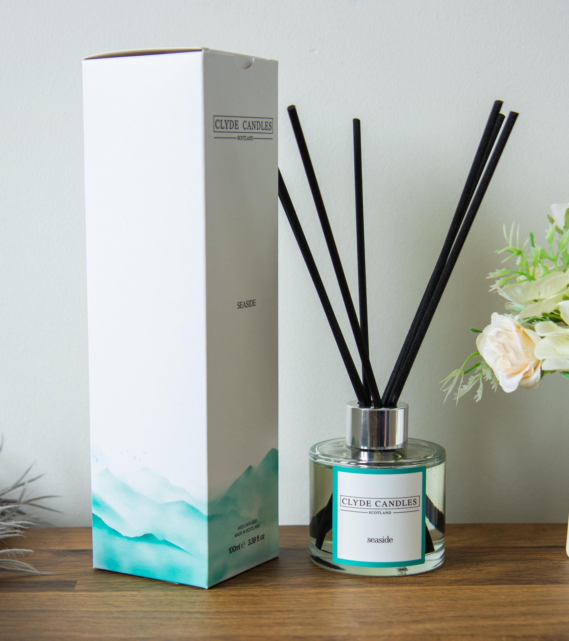 Seaside Reed Diffuser - Clyde Candles, Luxury Diffuser Oil with a Set of 7 Fibre Sticks, 100ml, Best Aroma Scent for Home, Kitchen, Living Room, Bathroom. Fragrance Diffusers set with sticks