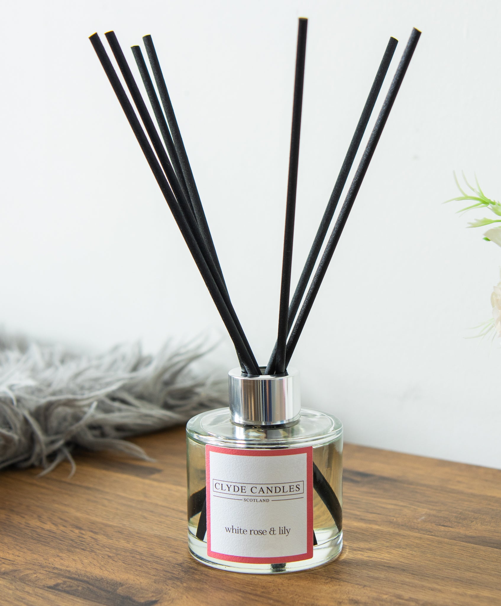 white rose and lily, Reed Diffuser - Clyde Candles, Luxury Diffuser Oil ...