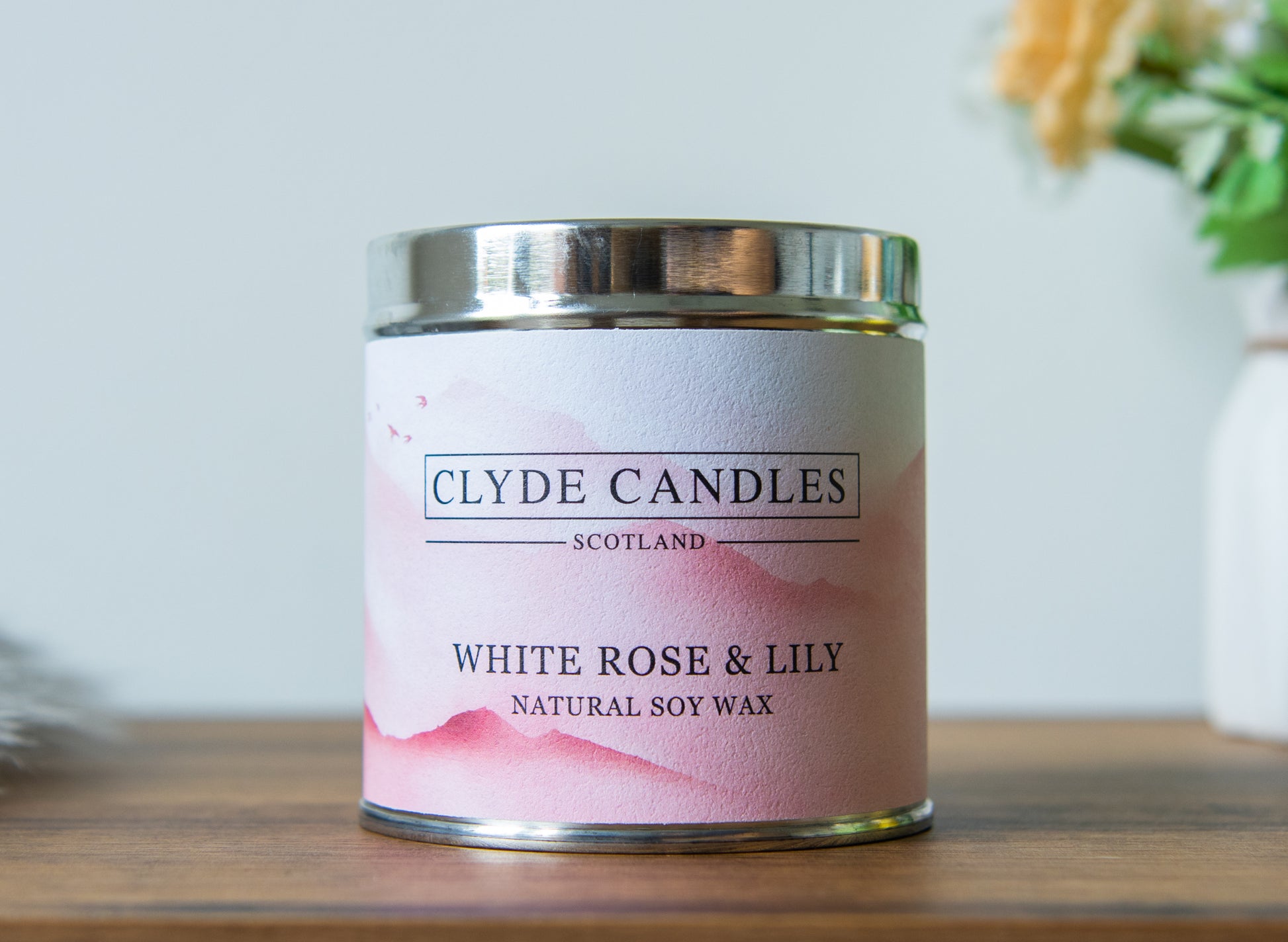 white rose and lily natural soy wax candle, hand made in scotland, scottish gifts made by clyde candles