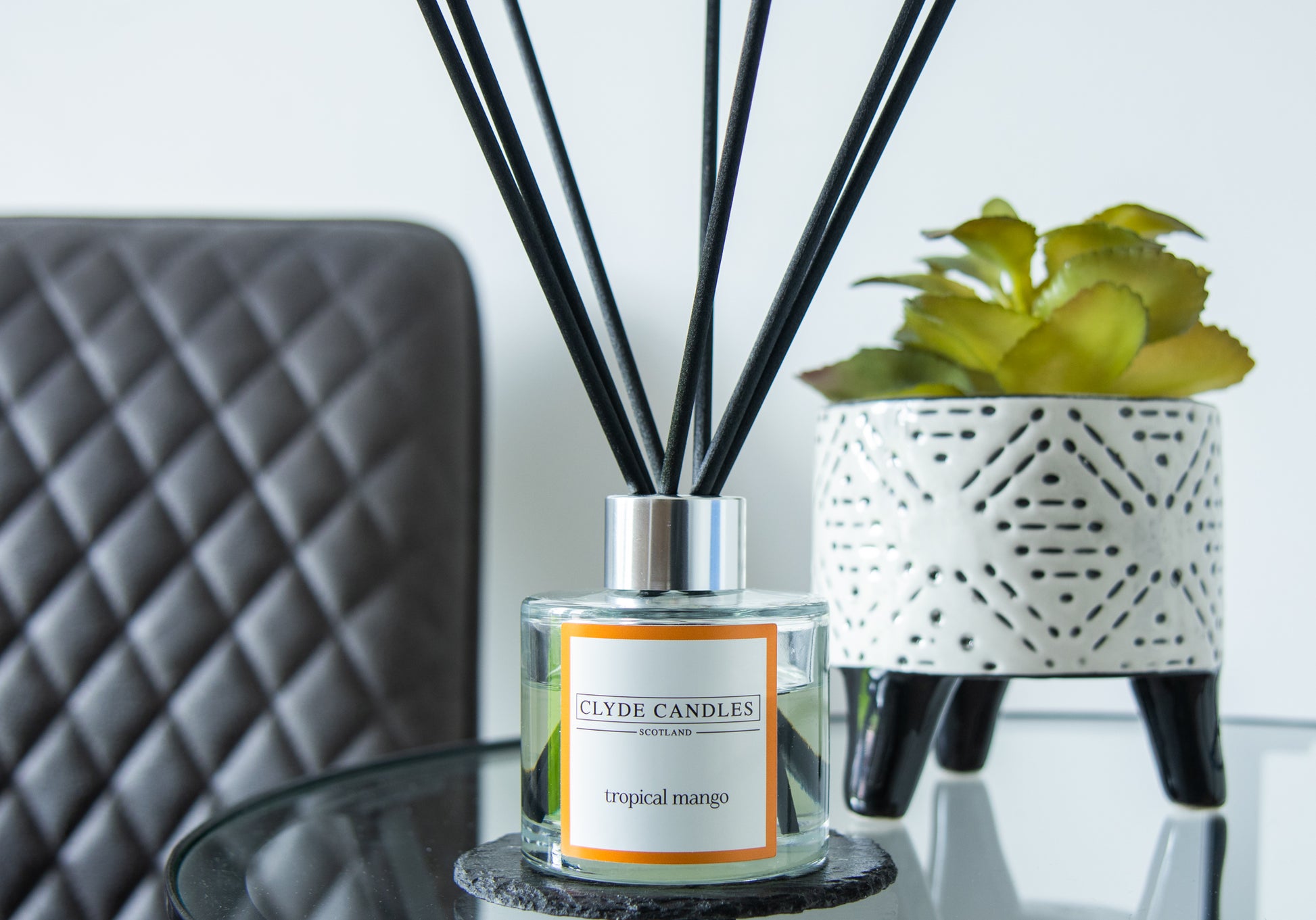 tropical mango Reed Diffuser - Clyde Candles, Luxury Diffuser Oil with a Set of 7 Fibre Sticks, 100ml, Best Aroma Scent for Home, Kitchen, Living Room, Bathroom. Fragrance Diffusers set with sticks